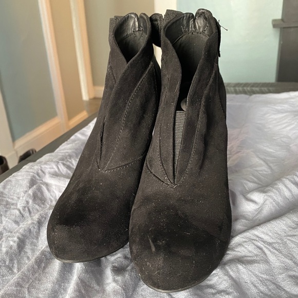 G by Guess • Corset Style Booties - Picture 3 of 5